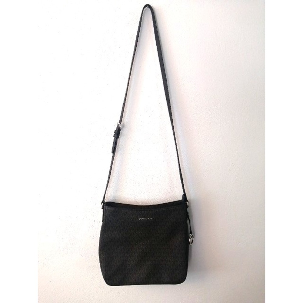 Michael Kors Crossbody Womens Black L Shoulder Bag Leather Jet Set Travel NEW - Picture 2 of 12